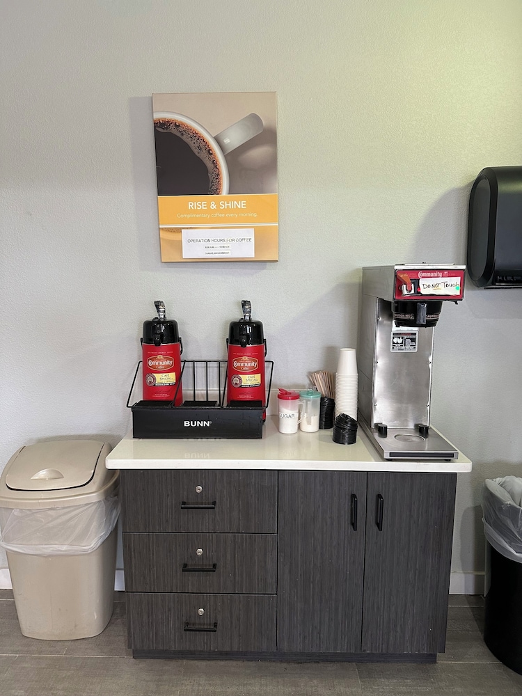 Motel 6 Brookhaven MS - photo 4