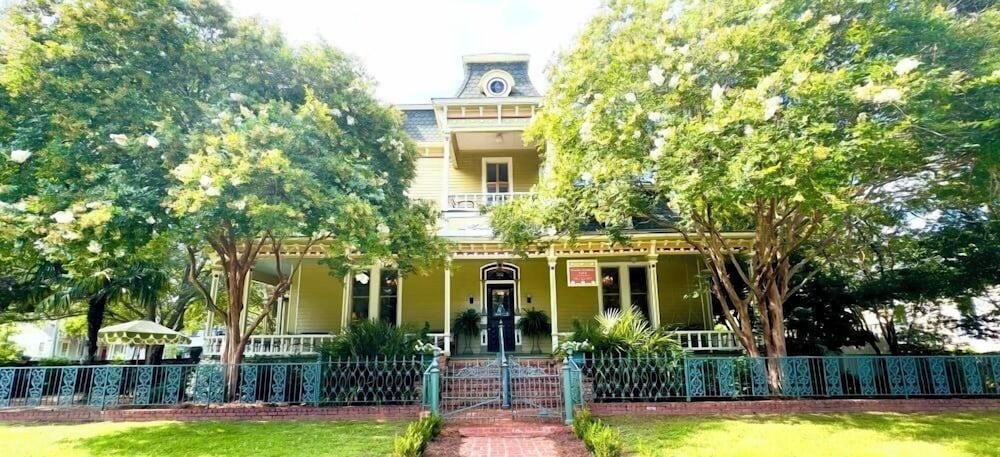 Rothschild Pound House Inn - photo 42