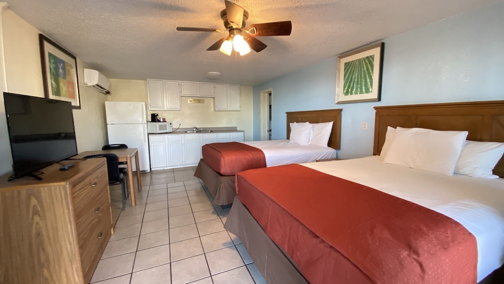 OYO Hotel Rockport Bay View - photo 35
