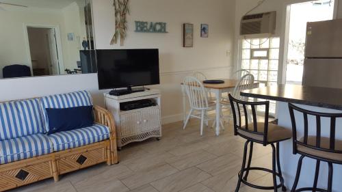 Sunrise Ocean Suites - photo 11