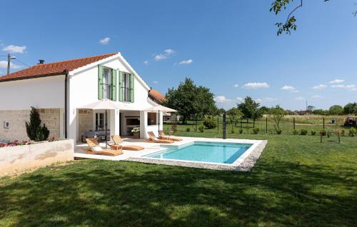 Gorgeous Home In Sinj — 4-Star Luxury Hotel in Sinj, Croatia