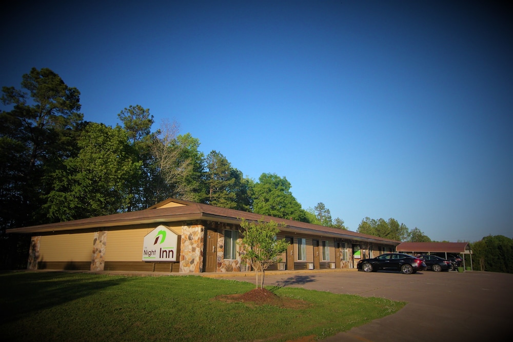 The Night Inn - photo 2