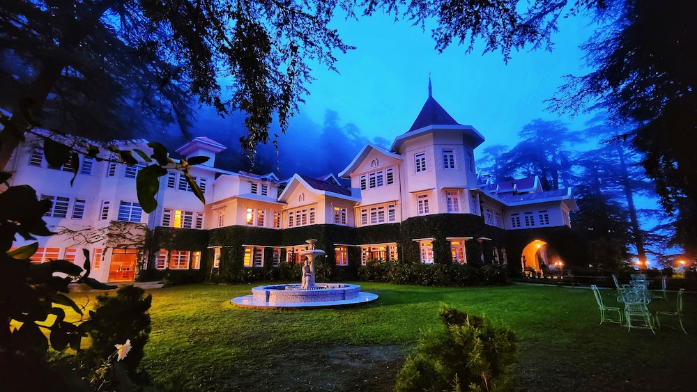 Woodville Palace Shimla Heritage - carbon neutral hotel in Shimla