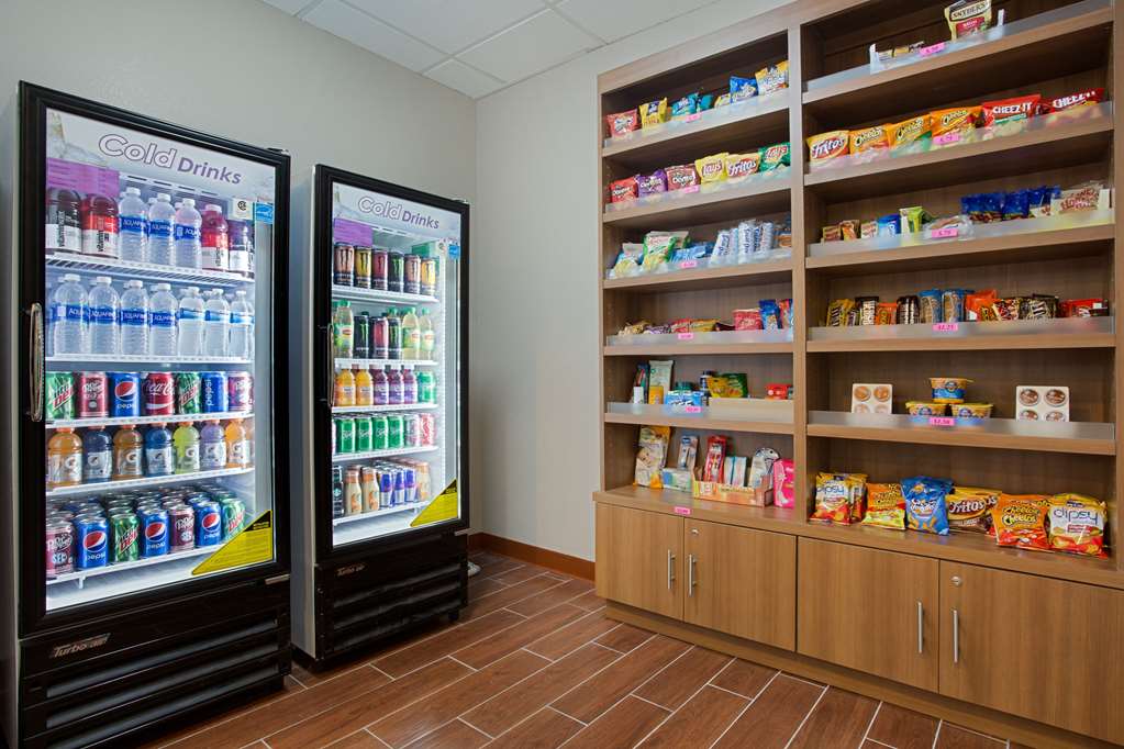 Microtel Inn & Suites by Wyndham Walterboro - photo 16