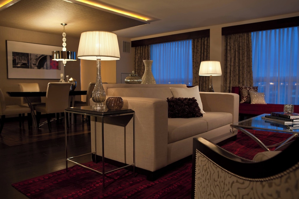 Renaissance Newark Airport Hotel - photo 21