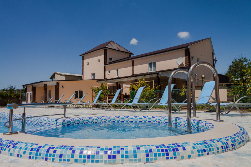 Oazis Hotel - last minute hotel in Nikolayevka