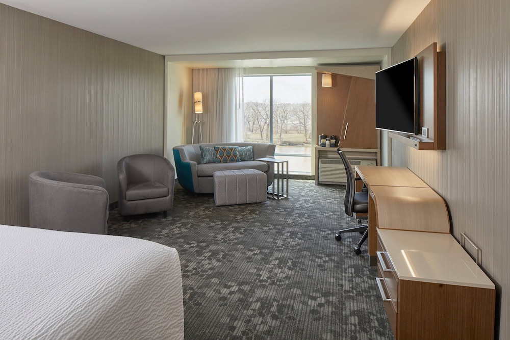 Courtyard by Marriott Albany Troy Waterfront - photo 8