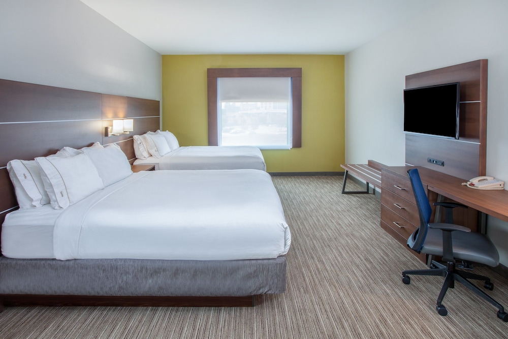Holiday Inn Express & Suites Texarkana by IHG - photo 25