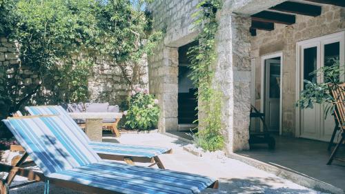 Rector's Villa Charming Retreat in Old Town with Jacuzzi in Private Courtyard — 4-Star Luxury Hotel in Rab, Croatia