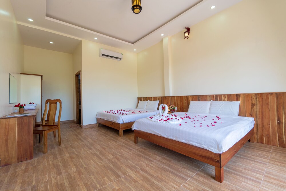 Xuan Khoa Family Resort — hotel in Phu Quoc