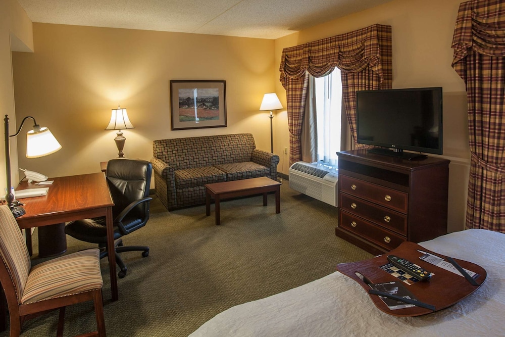 Hampton Inn & Suites Stillwater - photo 21
