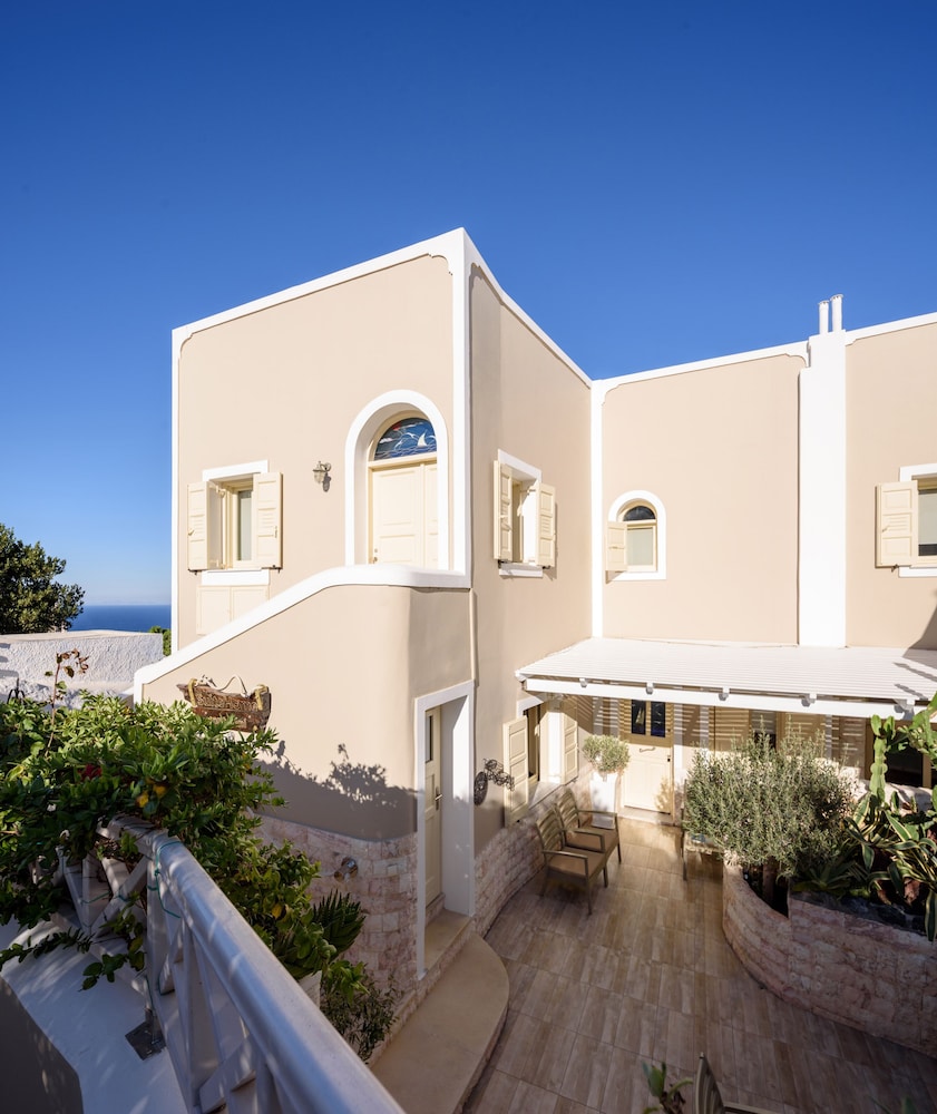 Suite Home Santorini — 4-Star Luxury Hotel in Fira, Greece
