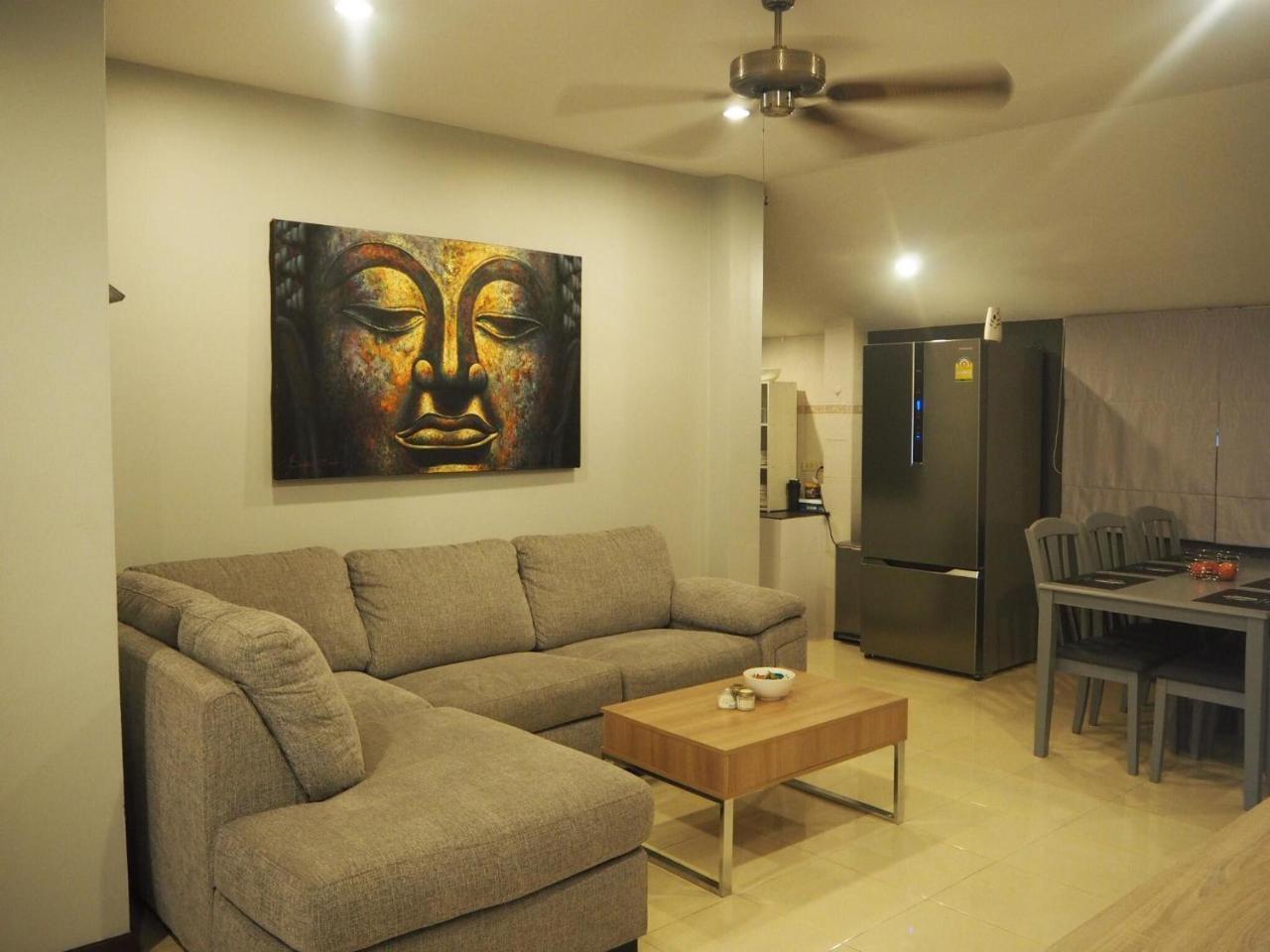 Beautiful 3 Bedroom Garden Villa — 4-Star Luxury Hotel in Ban Chalong, Thailand