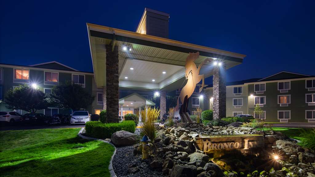 Best Western Bronco Inn - featured photo
