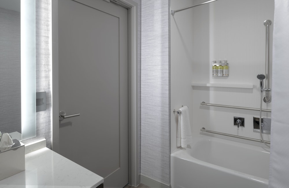 Staybridge Suites Boston Logan Airport Revere an IHG Hotel - photo 3