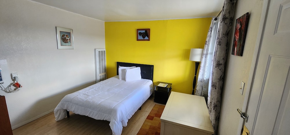 Rose's Motel - photo 11