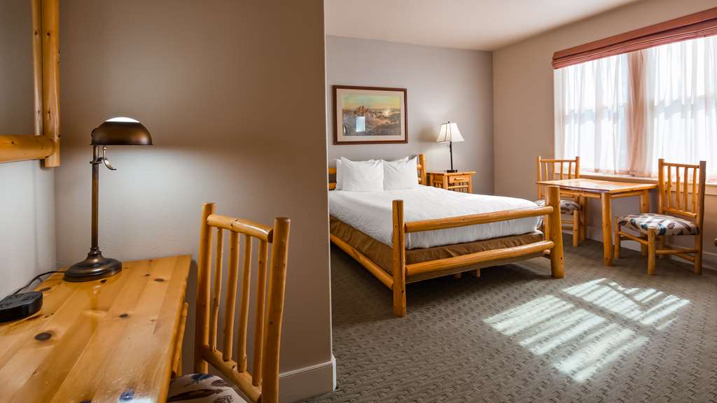 Best Western Plus Plaza Hotel Wyoming - photo 3