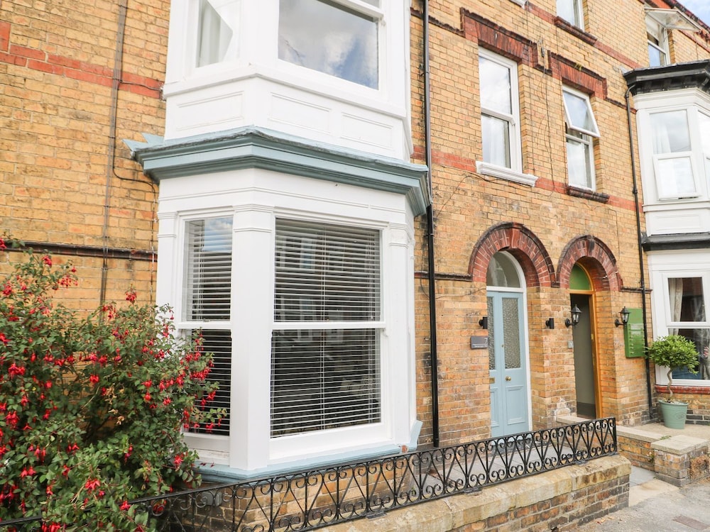Abbots Leigh Bed & Breakfast — 4-Star Luxury Hotel in Filey, United Kingdom