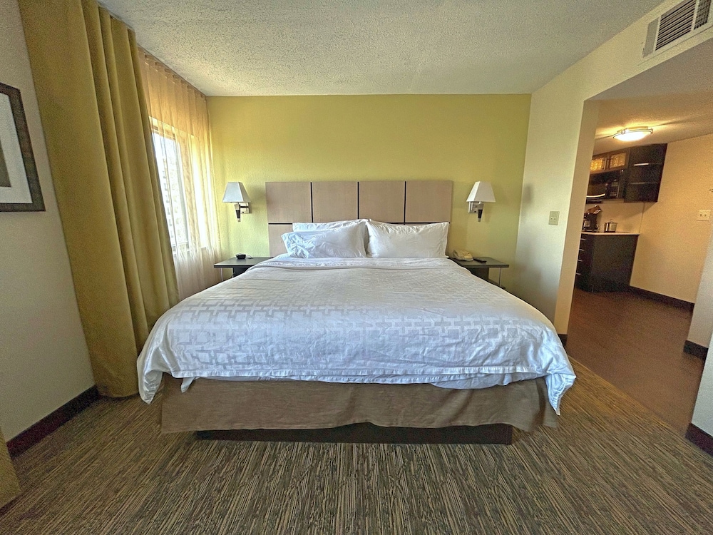 Candlewood Suites Indianapolis Downtown Medical District by IHG - photo 8