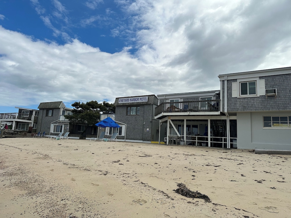 Vineyard Harbor Motel Private Beach - photo 397