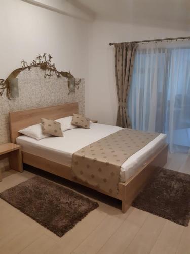 Hotel Royal — Urziceni — photo 2