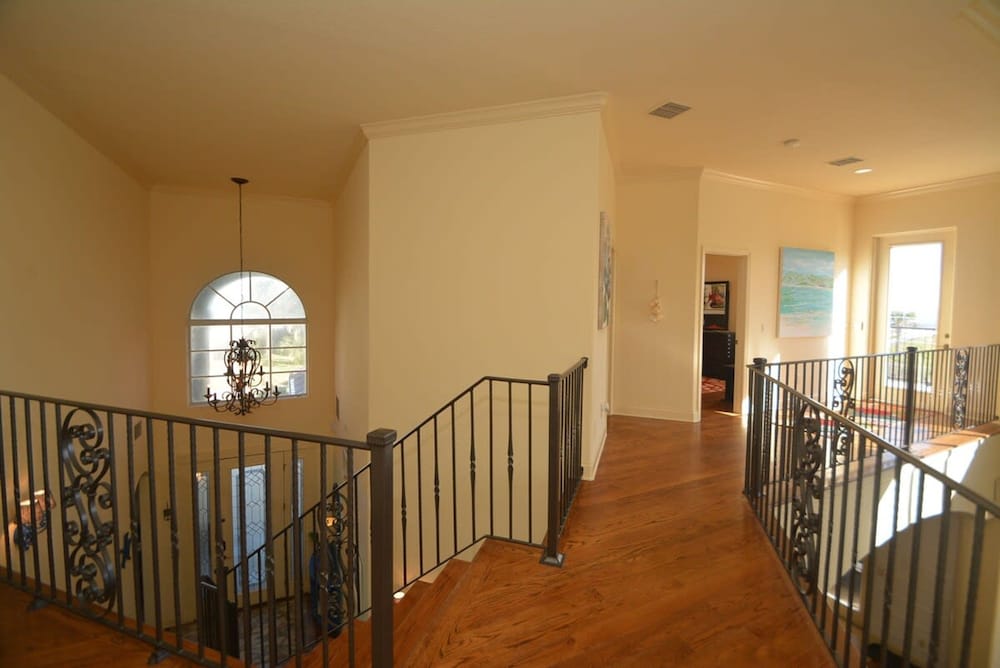 Ocean View Paradise Steps away from the Beach Will Accommodate Up To 10 People including 1 3 Fa - photo 42