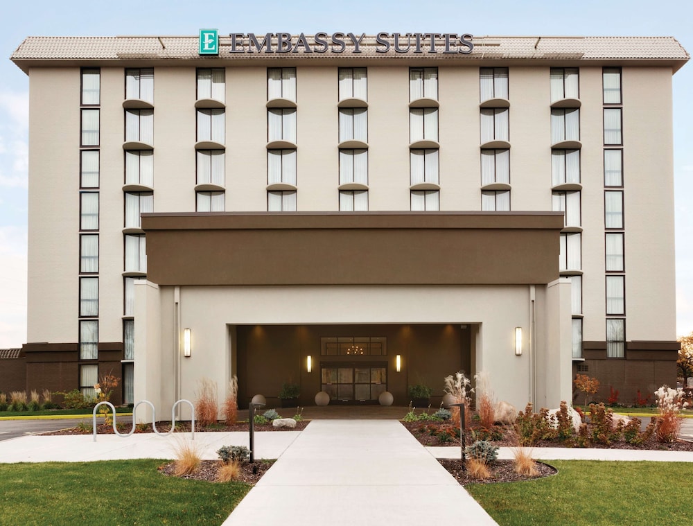 Embassy Suites by Hilton Bloomington Minneapolis in Bloomington, United States
