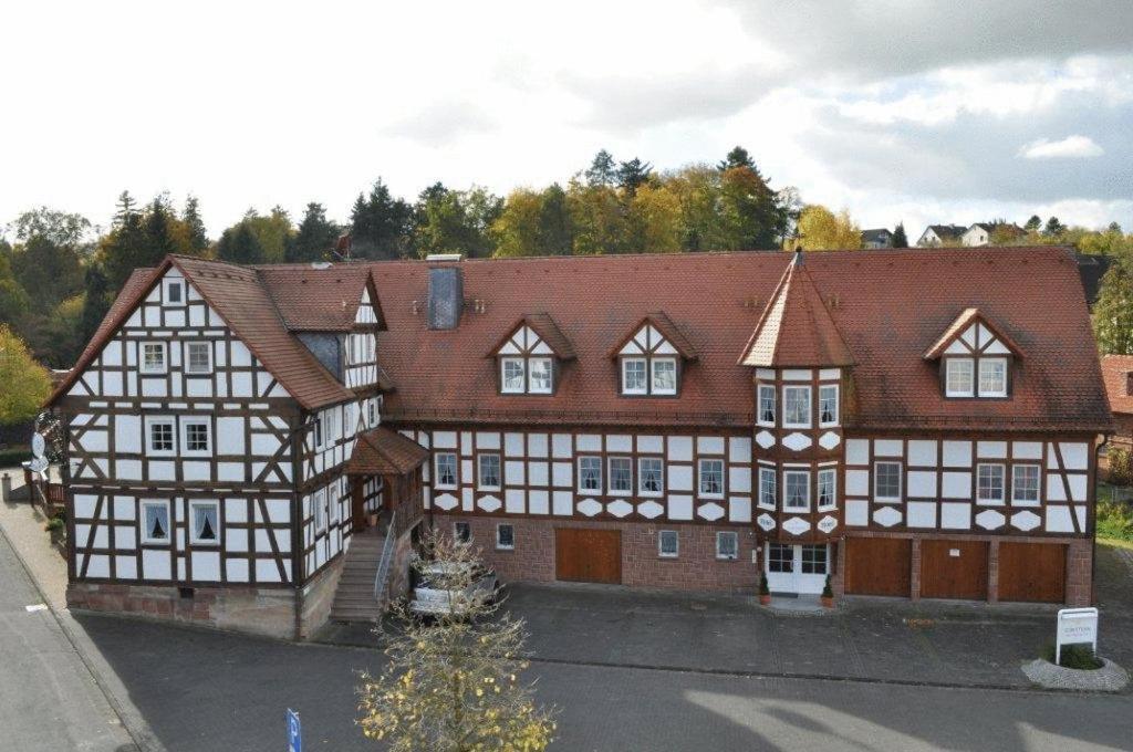 Hotel Zum Stern — hotel in Rossdorf