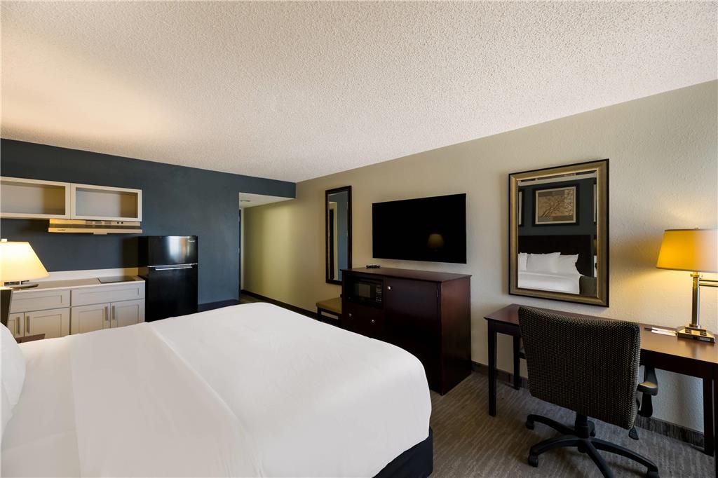 Clarion Hotel San Angelo near Convention Center - photo 13