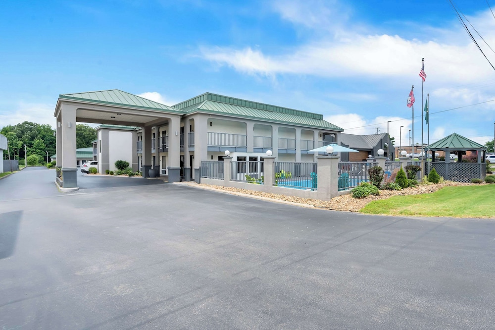 Quality Inn & Suites Monticello - photo 69