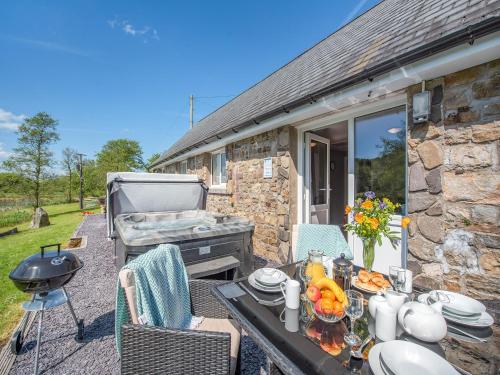 Robin Cottage — 4-Star Luxury Hotel in Llandeilo, United Kingdom