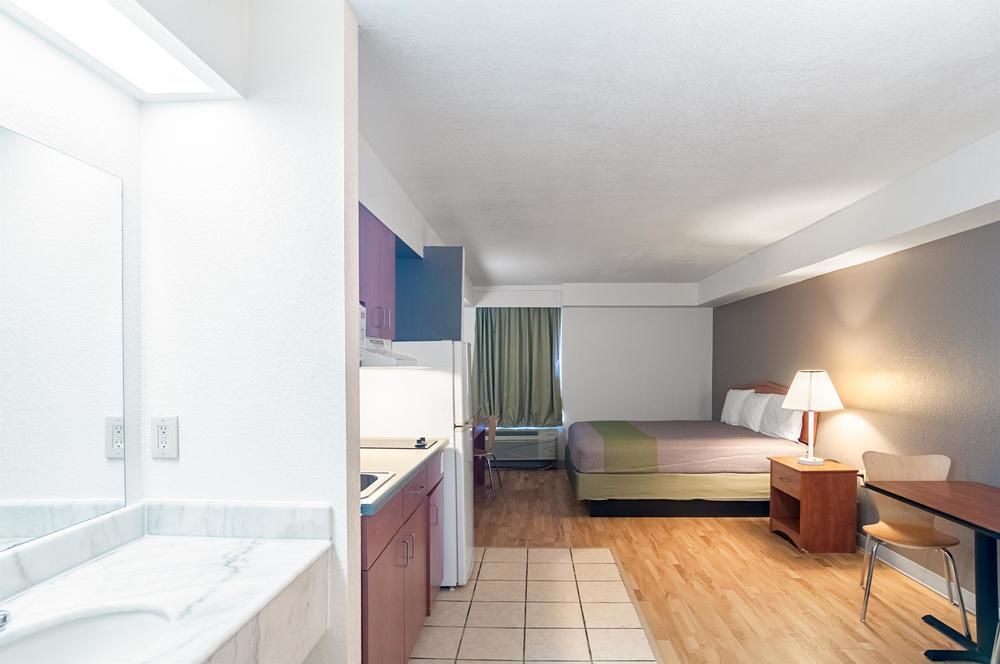 Suburban Extended Stay South of Downtown tinker AF - photo 17