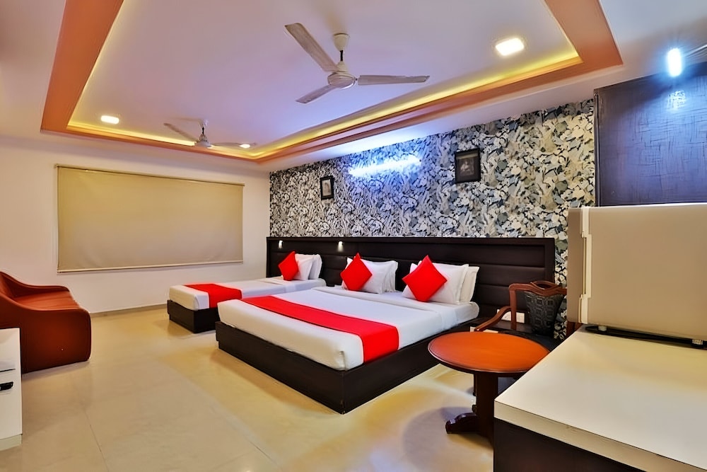 Oyo 3788 Sadbhav Hotel