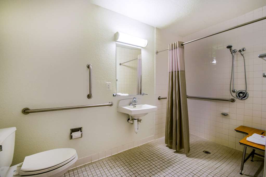 Motel 6 Kelso Mt. St. Helens - photo 13