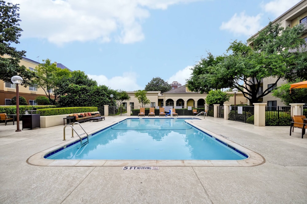 Courtyard by Marriott Dallas Medical Market Center - photo 16