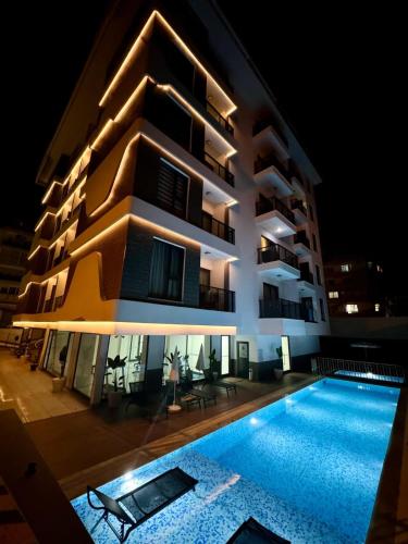 Apartmen in Alanya in the city center by the sea — 4-Star Luxury Hotel in Alanya, Turkey