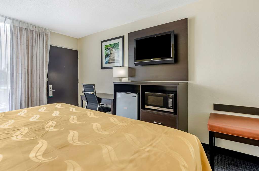 Quality Inn Verona Staunton North - photo 12