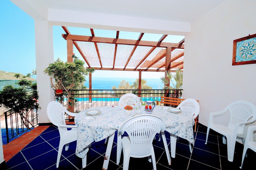 Villa Calamazzo — 4-Star Luxury Hotel in Scopello, Italy