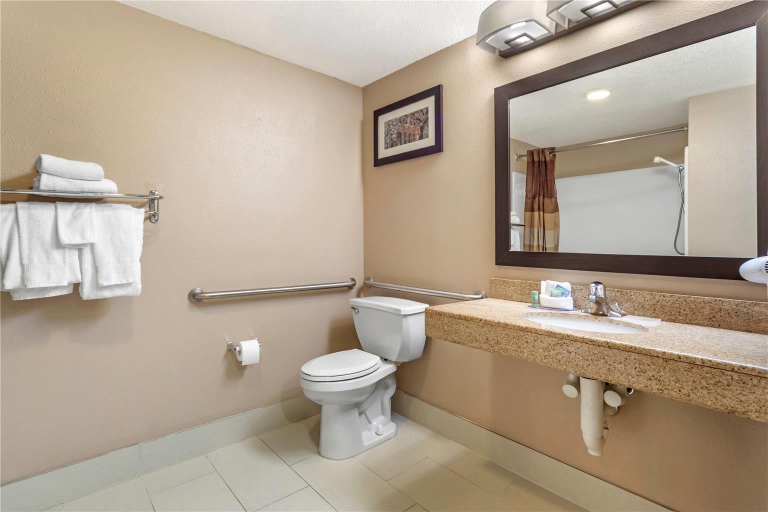Wingate by Wyndham North East - photo 18