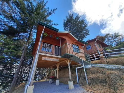 Cabaña Duende Oscuro Paradise IN THE Mountains in San Pablo, Costa Rica