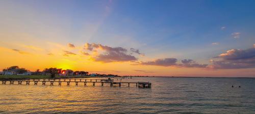 Cozy Coastal Retreat — Port Lavaca