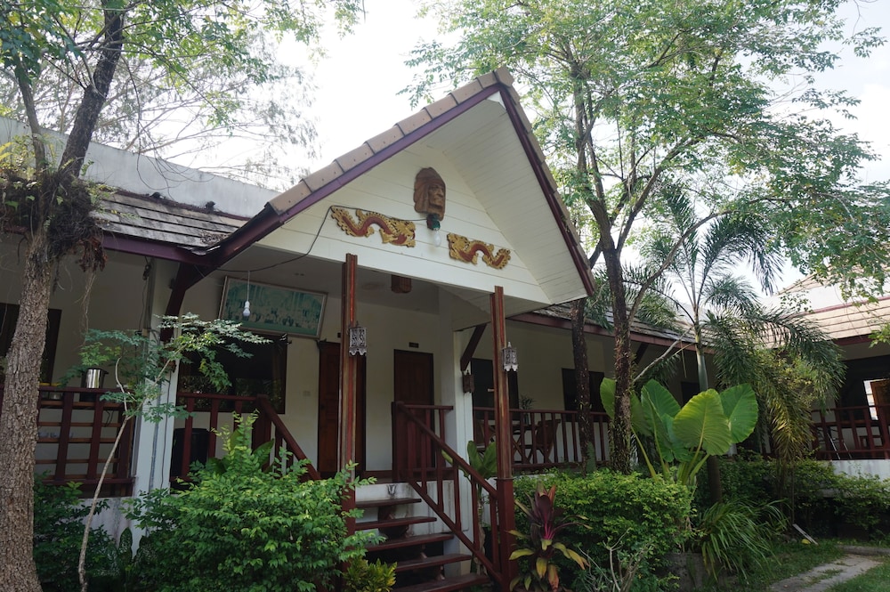 Buppha Resort in Takua Pa, Thailand