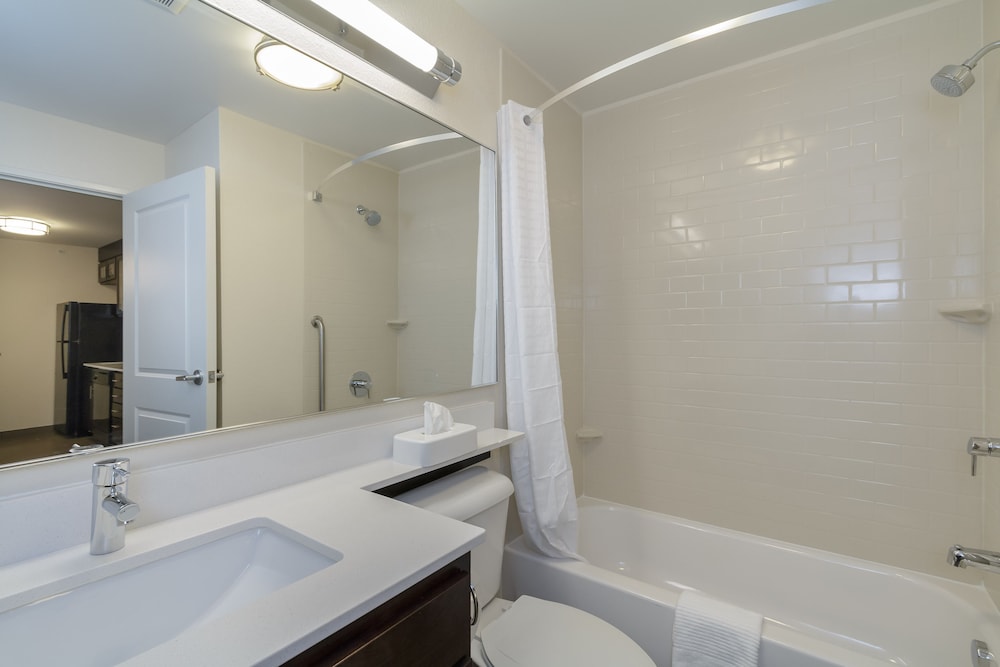 Candlewood Suites Mishawaka North by IHG - photo 17