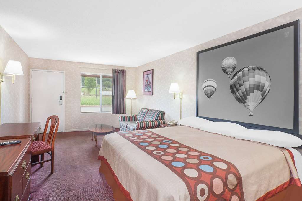 Super 8 by Wyndham Decatur Priceville - photo 14