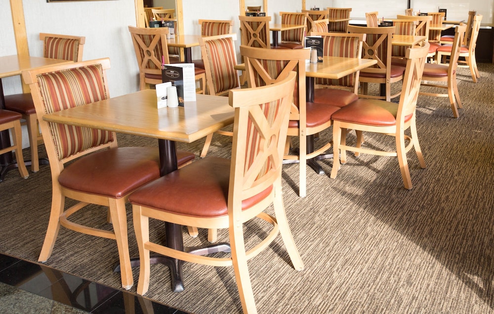 Days Inn by Wyndham Rolla - photo 21