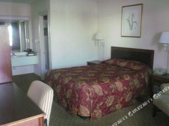 Wedgewood Motor Inn - photo 8