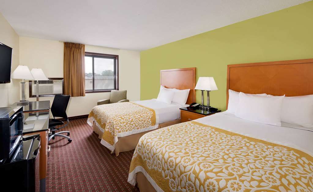 Days Inn by Wyndham Fort Dodge - photo 7