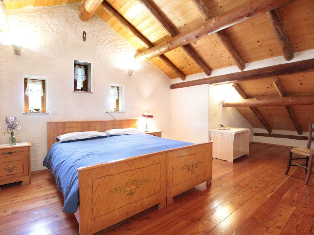 Alpine Getaway for Families — hotel in Lamon