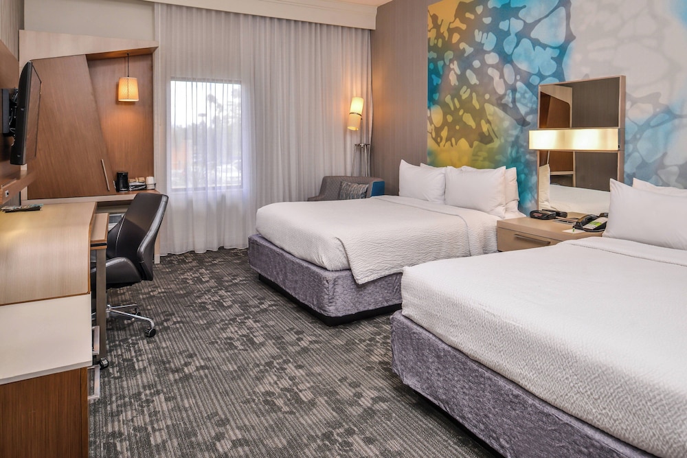 Courtyard by Marriott Palm Desert - photo 8