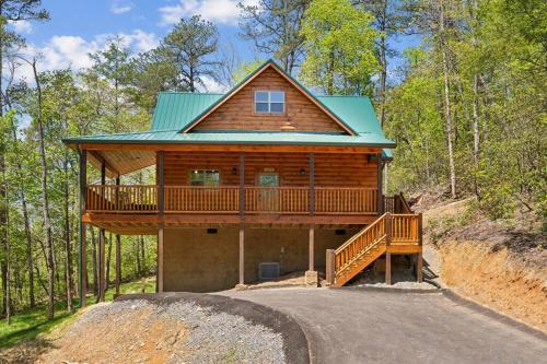 Baby Bear Den in Gatlinburg, United States